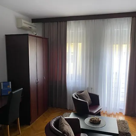 Apartment Dini Novi Sad